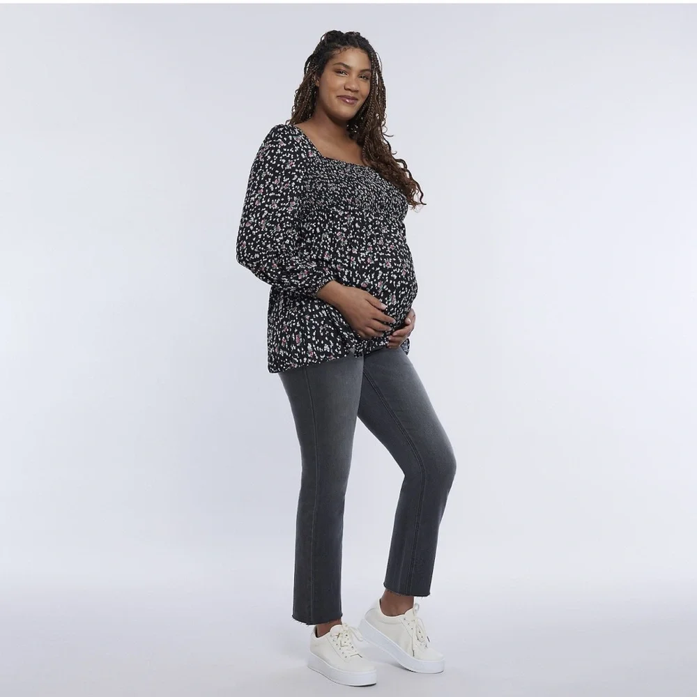 Floral Maternity Blouse - Picture 2 of 3